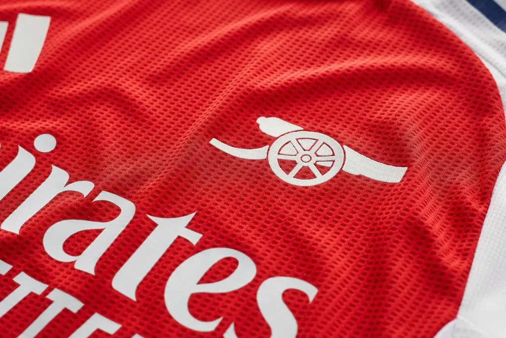 Arsenal 2024/2025 Home Jersey (Players Version)